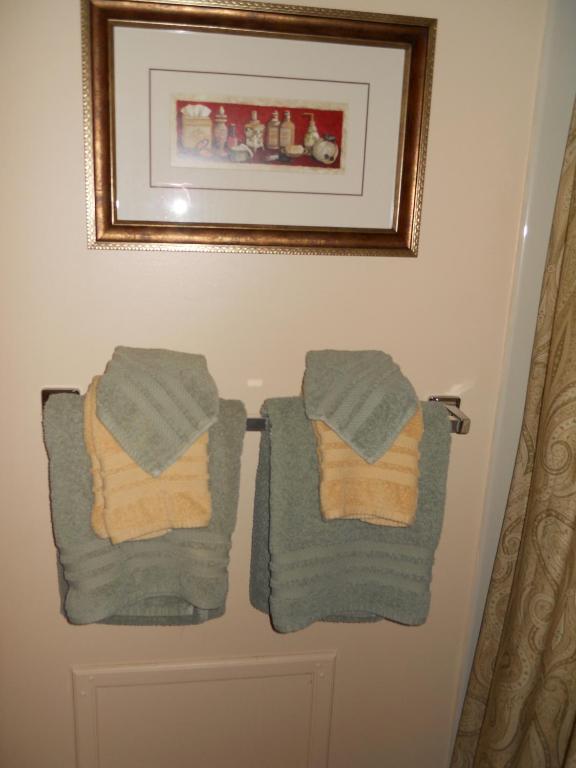Autumn Breeze Motor Lodge North Woodstock Room photo